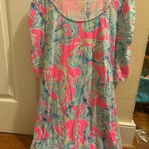Woman’s Lilly Pulitzer dress